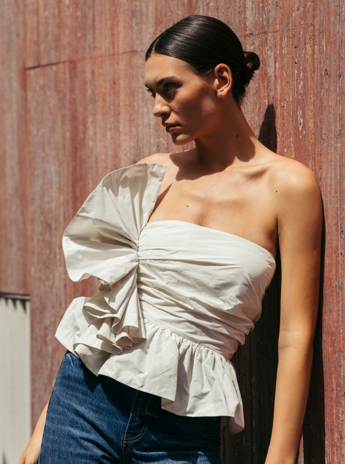 Ruffled Grace Off-Shoulder / Exlcusive item 